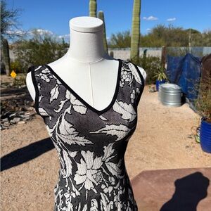 Peruvian Connection floral fit & flare dress Sz XS 2 4